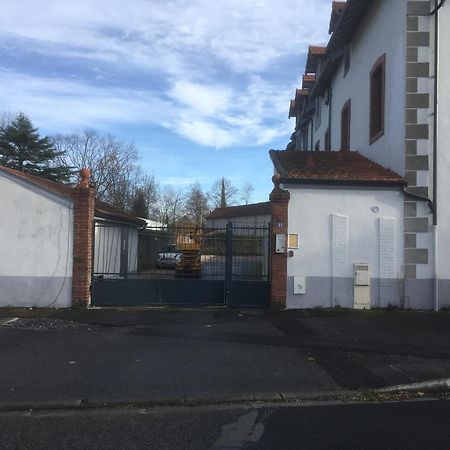 Les Spas De La Chartreuse Tarbes Exterior foto